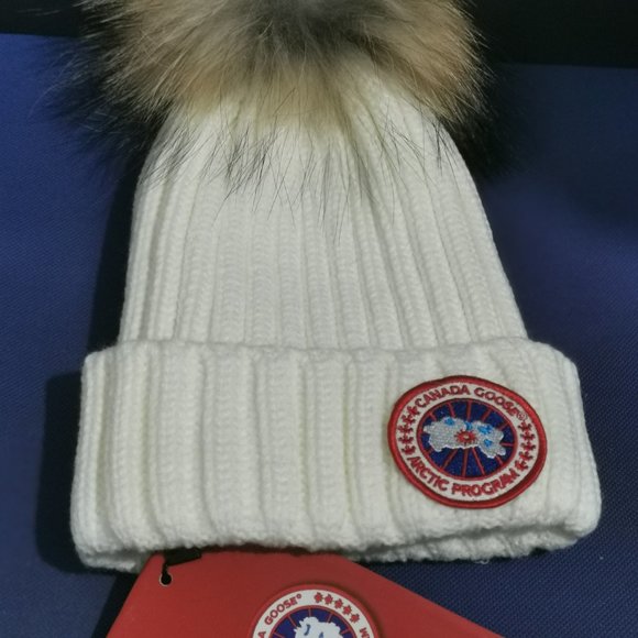 Canada Goose merino wool pom pom Beanie